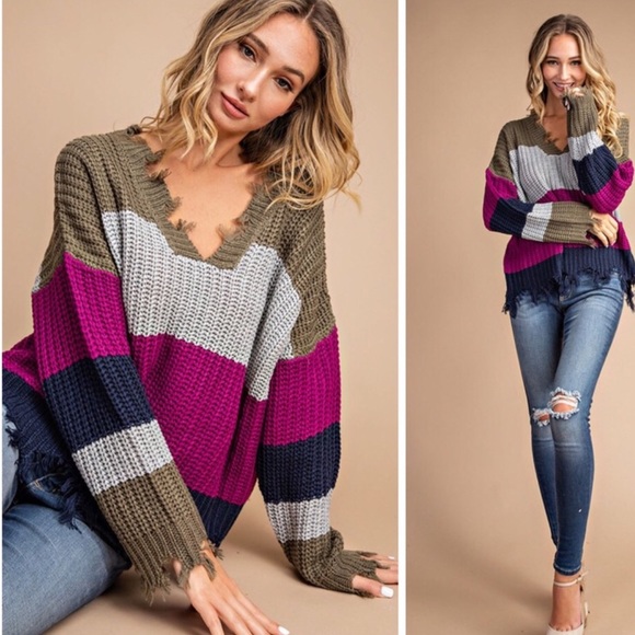 LAST ONE✨EXTREMELY SOFT DISTRESSED SWEATER - Picture 3 of 4